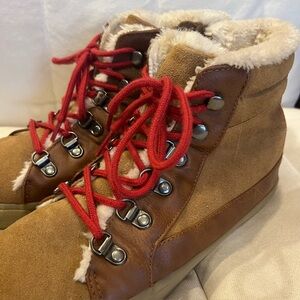 American Eagle Faux Fur Lined Suede Sneaker Boots- Size 9